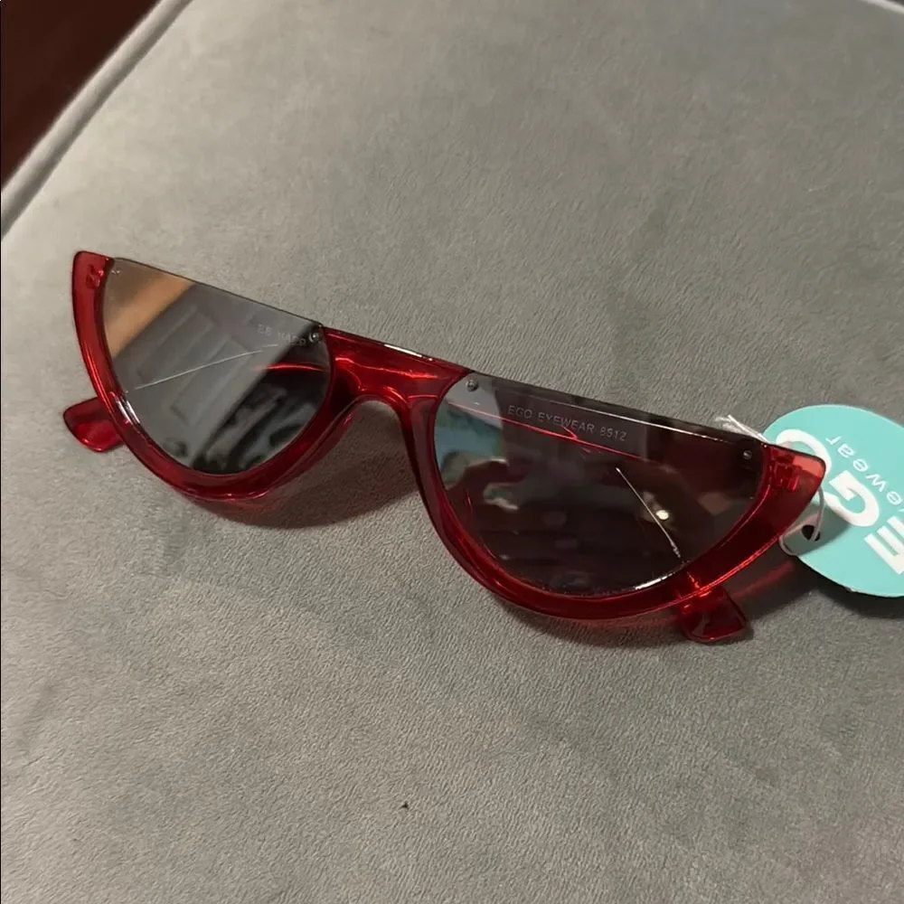 Red Cat-Eye Sunglasses 100% UV Sunglasses - NWT - Dark Lense - Red Frame